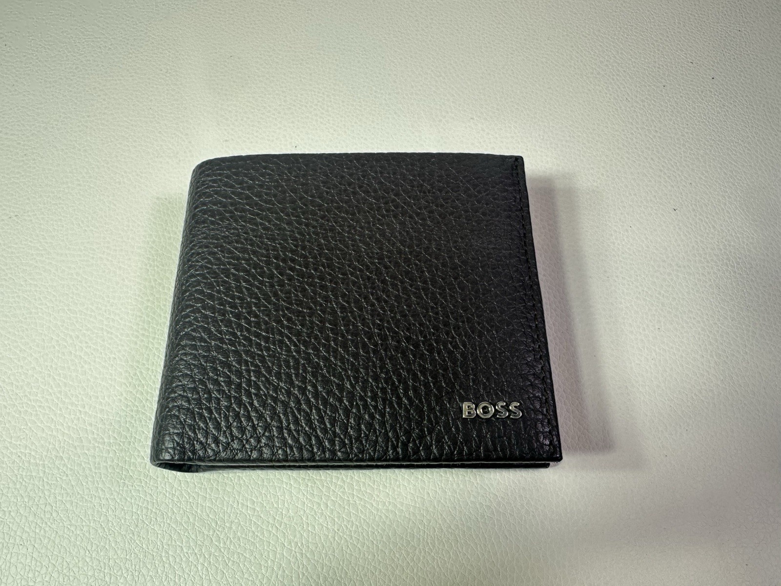 NEW Men’s Hugo Boss Brown Crosstown Leather Wallet