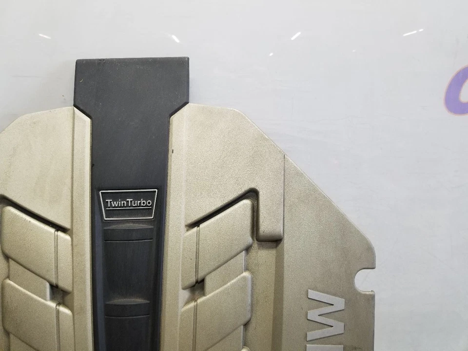 10 2010 BMW 550I GT 4.4L TWIN TURBO ENGINE COVER  - Image 4 of 4