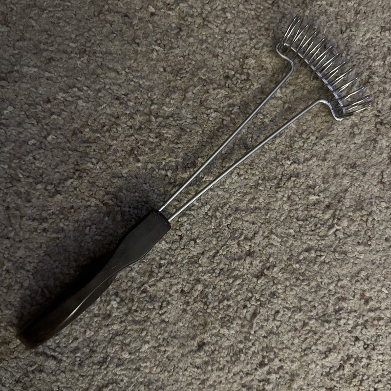 CUTCO No. 1060 Mix-Stir Whisk & Brown Orange Swirl Handle Stainless Steel