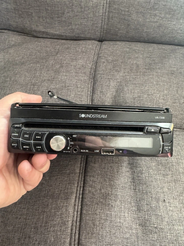 SOUNDSTREAM 1-DIN DVD CD USB PLAYER BLUETOOTH CAR STEREO 7" LCD MONITOR RGB LED - Image 2 of 4