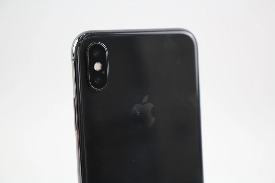 Apple iPhone X (Unlocked) A1901 256GB Space Grey Grade C Original Box - Image 4 of 4