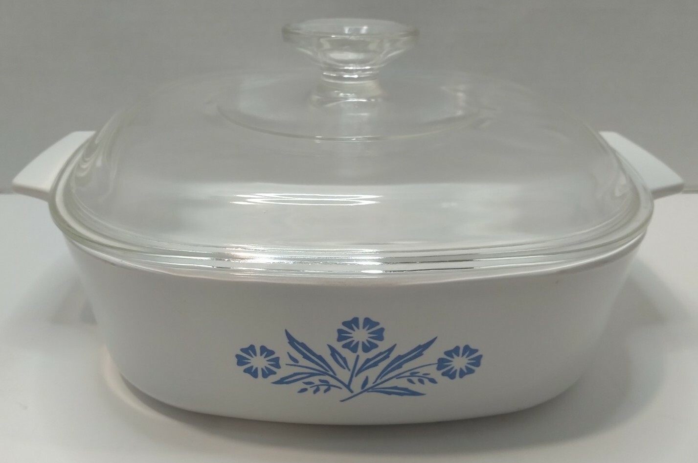 VINTAGE CORNING WARE BAKING CASSEROLE DISH 2 QUART A-2 CORNFLOWER W/ LID