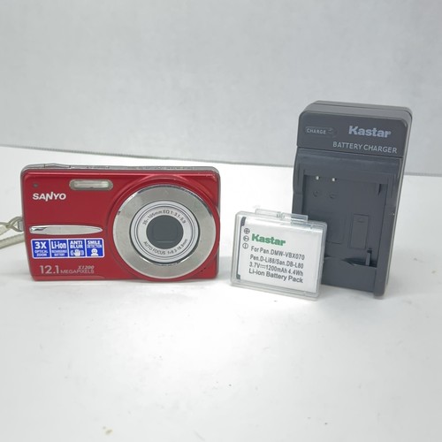 Sanyo VPC-X1200 12.1MP Digital Camera 3x Zoom with Battery & Charger -Red-TESTED