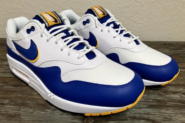 air max 1 se windbreaker