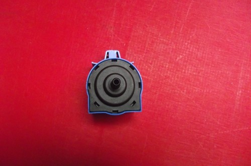 Waschmaschine Zanussi ZWF01483WR Druckschalter