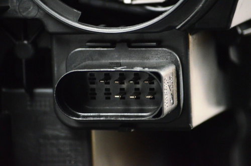 Perfect! 2020-2025 Ford Transit Bi-Xenon HID LED Headlight Left Driver Black OEM - Picture 13 of 14