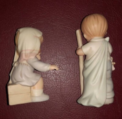 Enesco Memories of yesterday Weihnacht Krippe Maria Josef Kind  