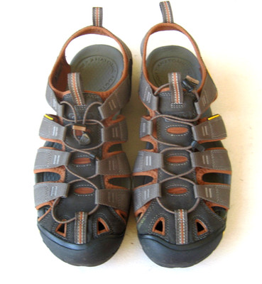KEEN  CLEARWATER CNX WATERPROOF  SANDALS  MEN'S  Size 11 BROWN EXCELLENT
