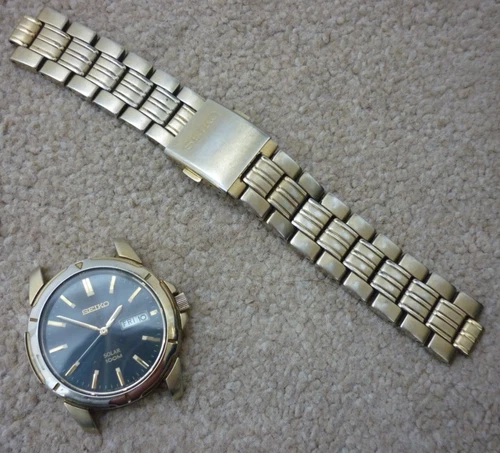 Vintage Seiko Solar 100M Mens Watch V158-0AD0