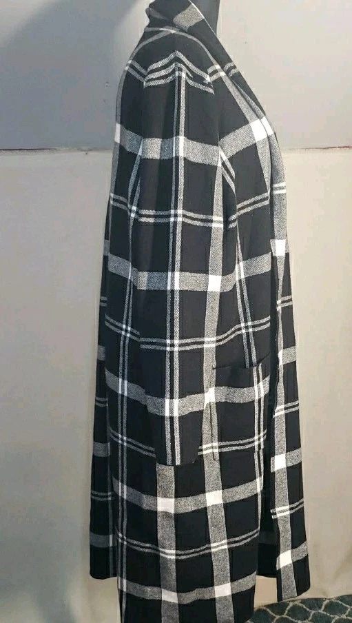 Adrienne Vittadini Women's Plus 2X Black White Plaid Open Long Cardigan Pockets  - Image 2 of 4