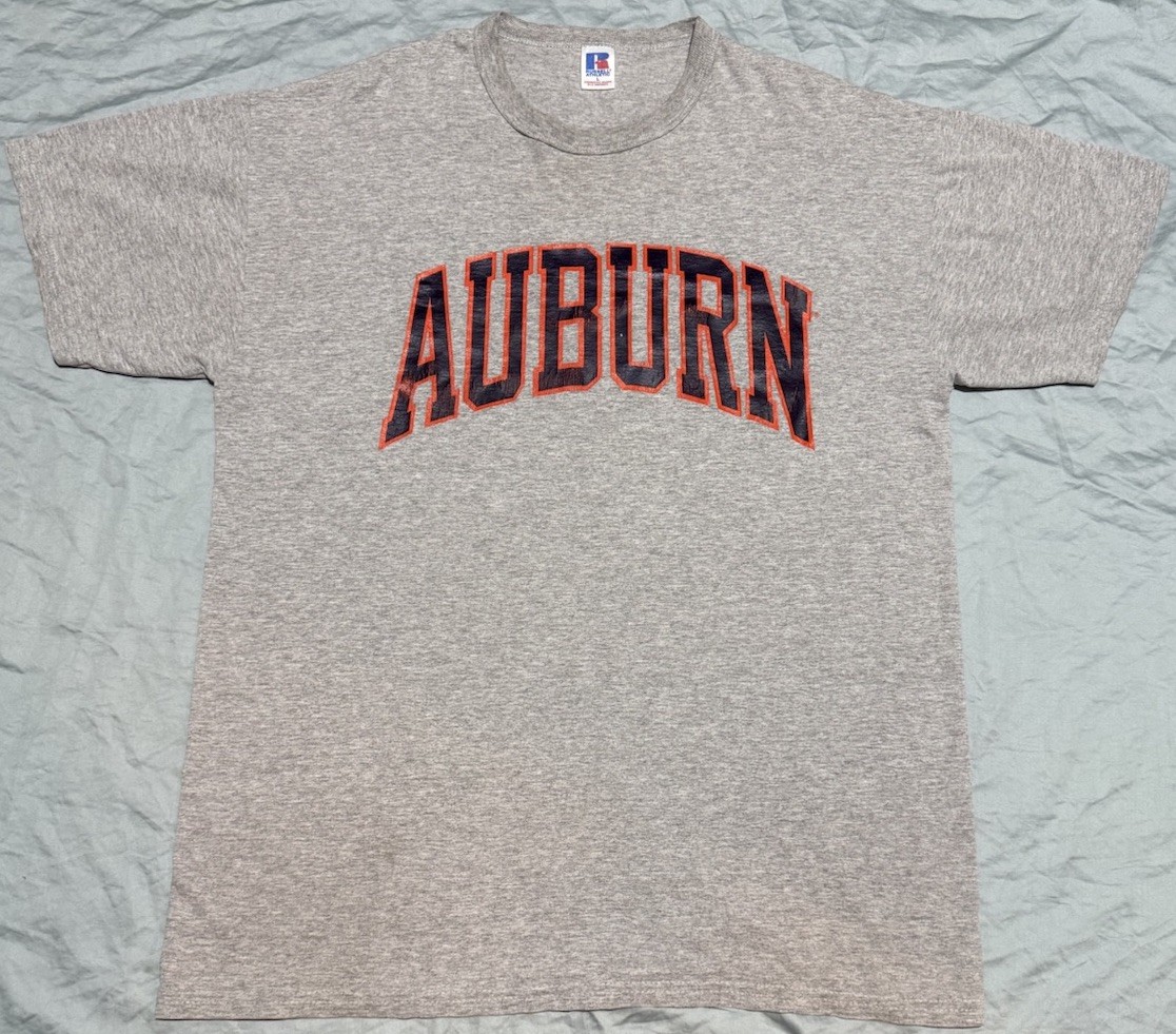 Vintage Russell Athletic Men's Large Auburn Tigers T-Shirt