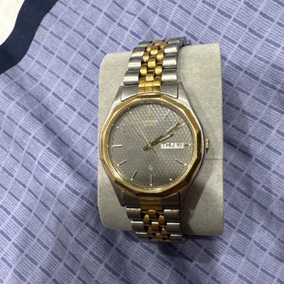 Vintage Citizen GN-4W-S Quartz Men's Watch Day Date Silver Gold Links Steel SSG