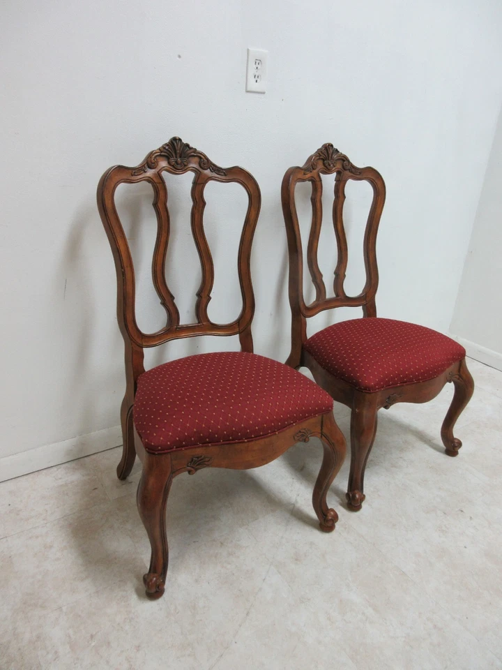 Par de sillas laterales de comedor de campo francés Ethan Allen Toscana C Foto 3 de 4