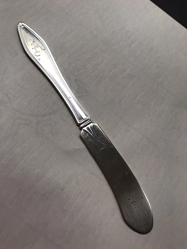 Sterling Towle MARY CHILTON FLAT HANDLE BUTTER SPREADER KNIFE  6" 24 g mono A