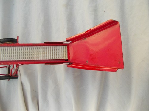 1965 True Tru Scale elevator lift 1/16 scale vintage tin farm toy WORKS NICE ORG - Picture 3 of 12