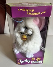 VINTAGE WHITE FURBY BLUE EYES TIGER ELECTRONICS 1998 NEW SEALED MODEL 70-800