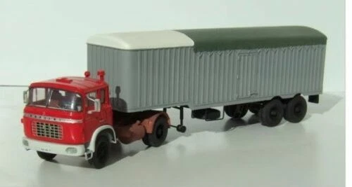 Tracteurs miniatures 1:43 Berliet