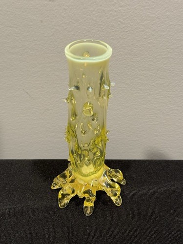 Uranium Glass Vaseline Vase John Walsh 1800’s - Picture 6 of 6