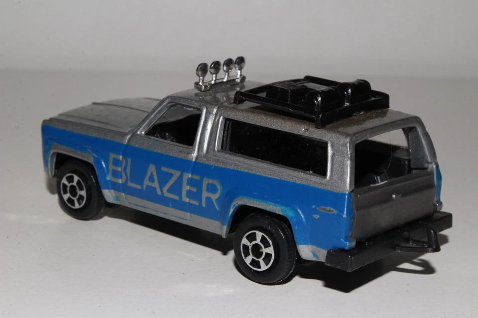 BLAZER PLAYART DIECAST HONG KONG CHEVROLET, PRATA, EXCELENTE, ORIGINAL - Imagem 4 de 4