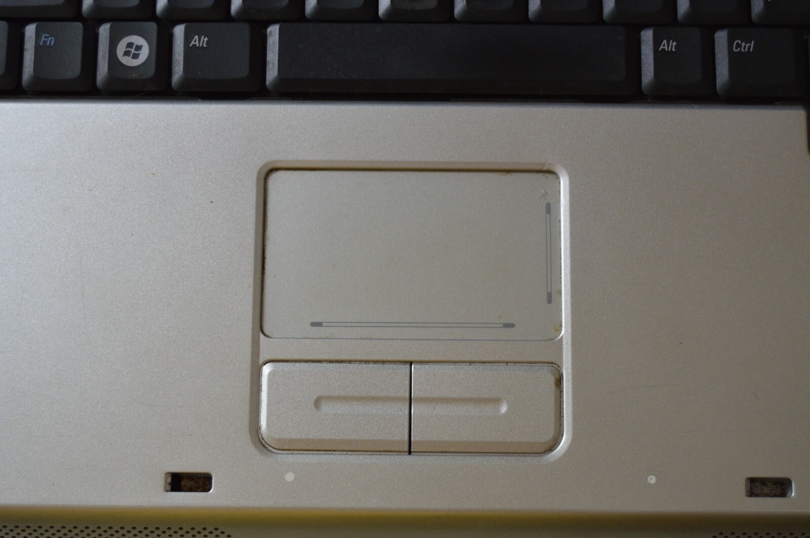 Dell Inspiron Laptop 1501 AMD Sempron Vista 1 GB RAM 120 GB HD DVD + Cord - Picture 7 of 17