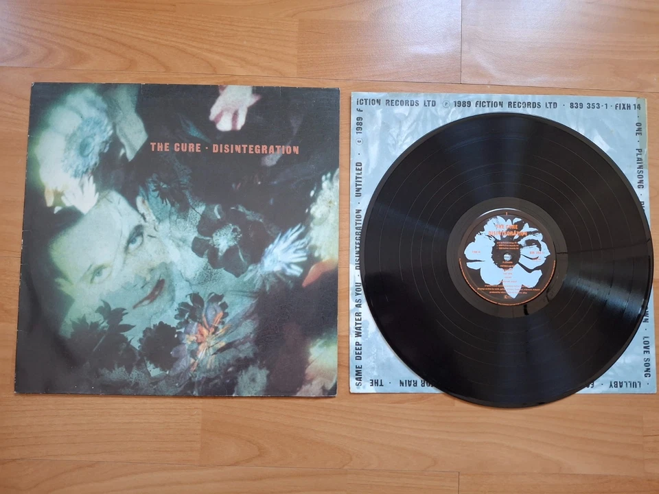 Cure Disintegration LP, foto 1 di 5