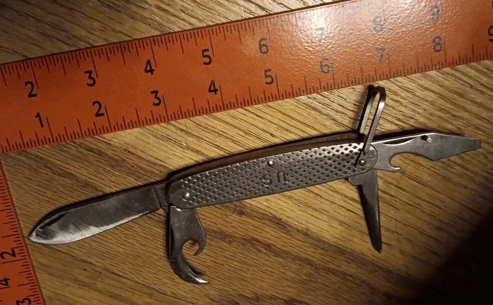 Vintage 1968 CAMILLUS Folding 4-blade Pocket Knife, Vietnam Era, Good Condition - Image 2 of 4