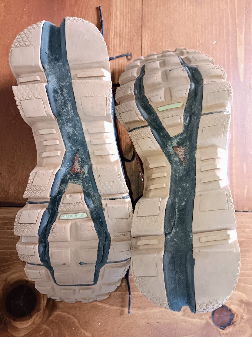 Size 8 - ON Cloudventure Waterproof Ruby Magnet W… - image 15