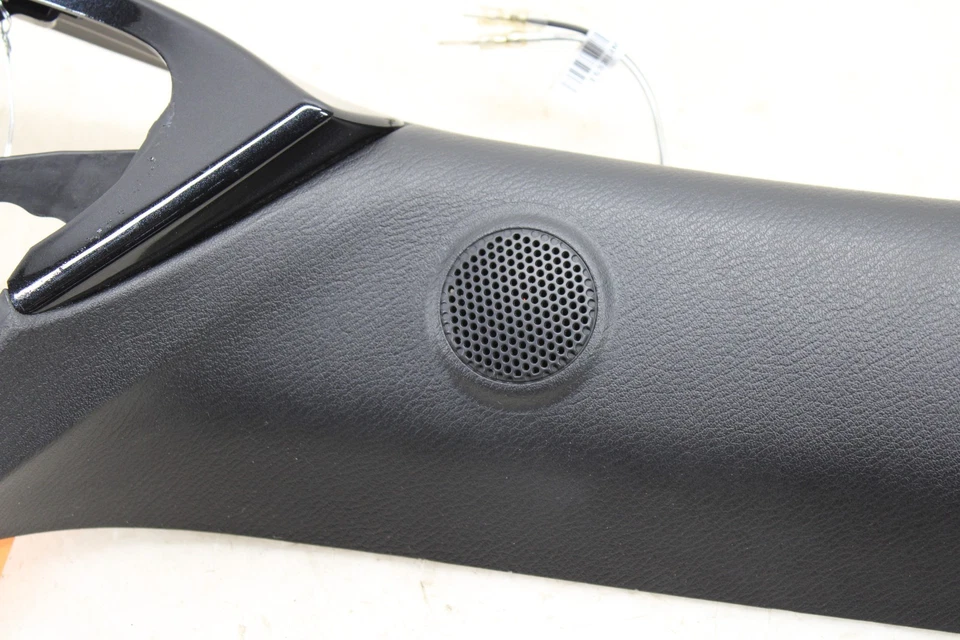 Mazda MX-5 Miata 2016-2025 moldura de pilar izquierda N24368170 OEM MV78 Foto 4 de 4