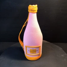 NEW Veuve Clicquot Champagne Bottle Zip Up Ice Jacket, 750ml, Pink Orange Coozy
