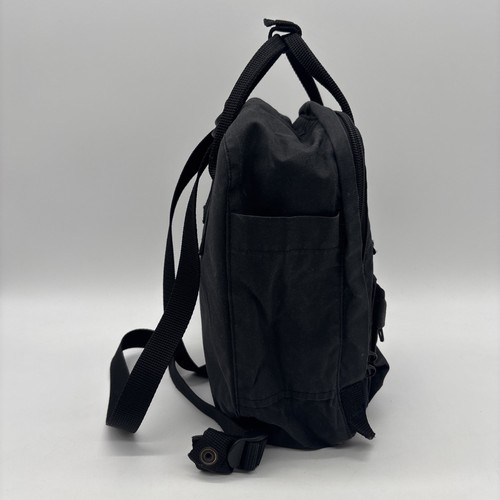 Mini Mochila Fjallraven Kanken 26531 Negra Bolso Clásico Exterior Unisex - Imagen 2 de 12