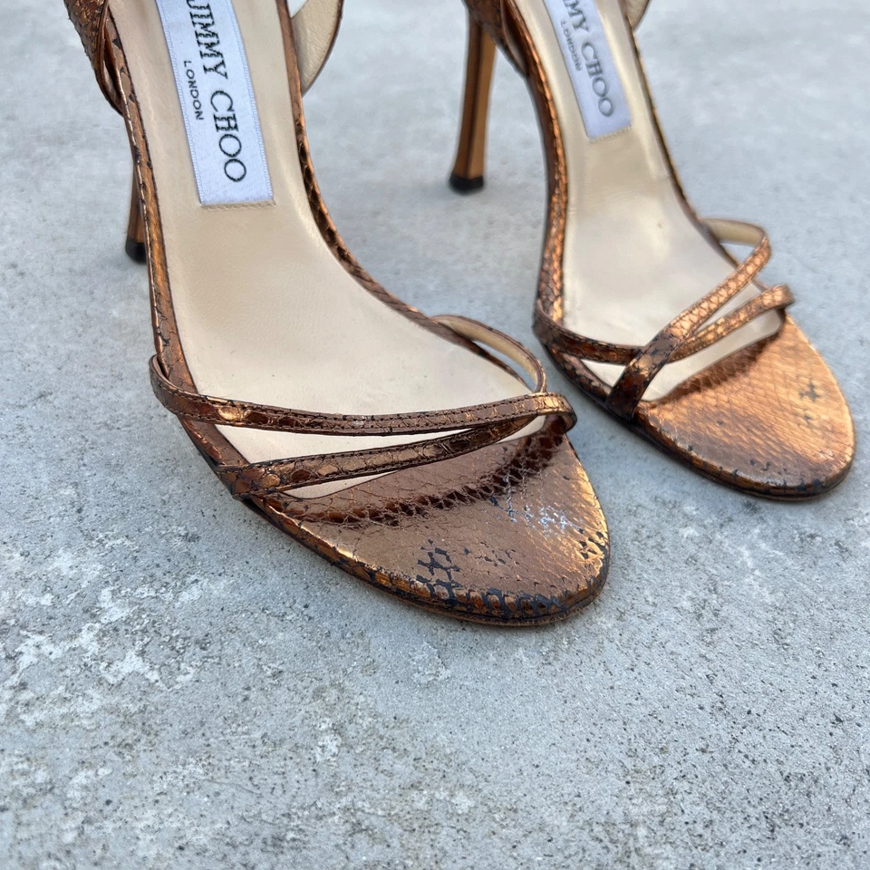 Jimmy Choo | Autêntico Ouro Bronze Couro de Píton Tiras Slingback Stiletto (37) - Imagem 4 de 4