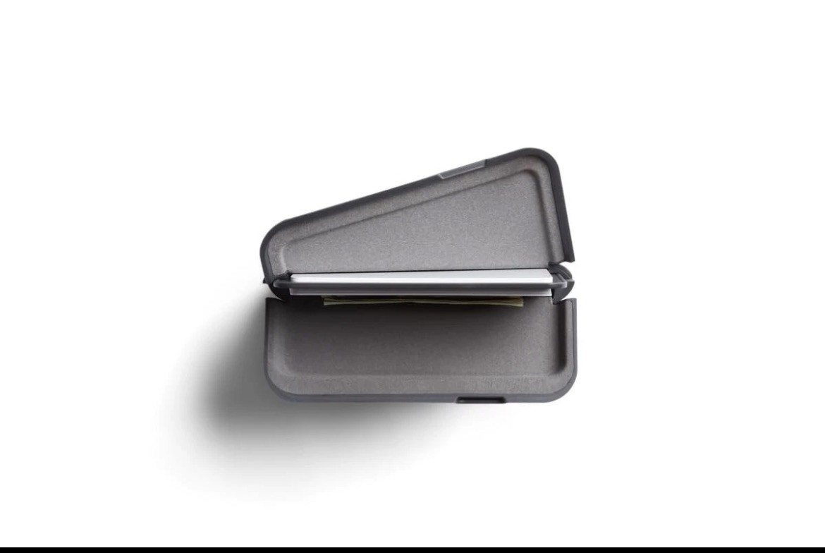 Bellroy Flip Case Second Edition – (Card Case, Ha… - image 4