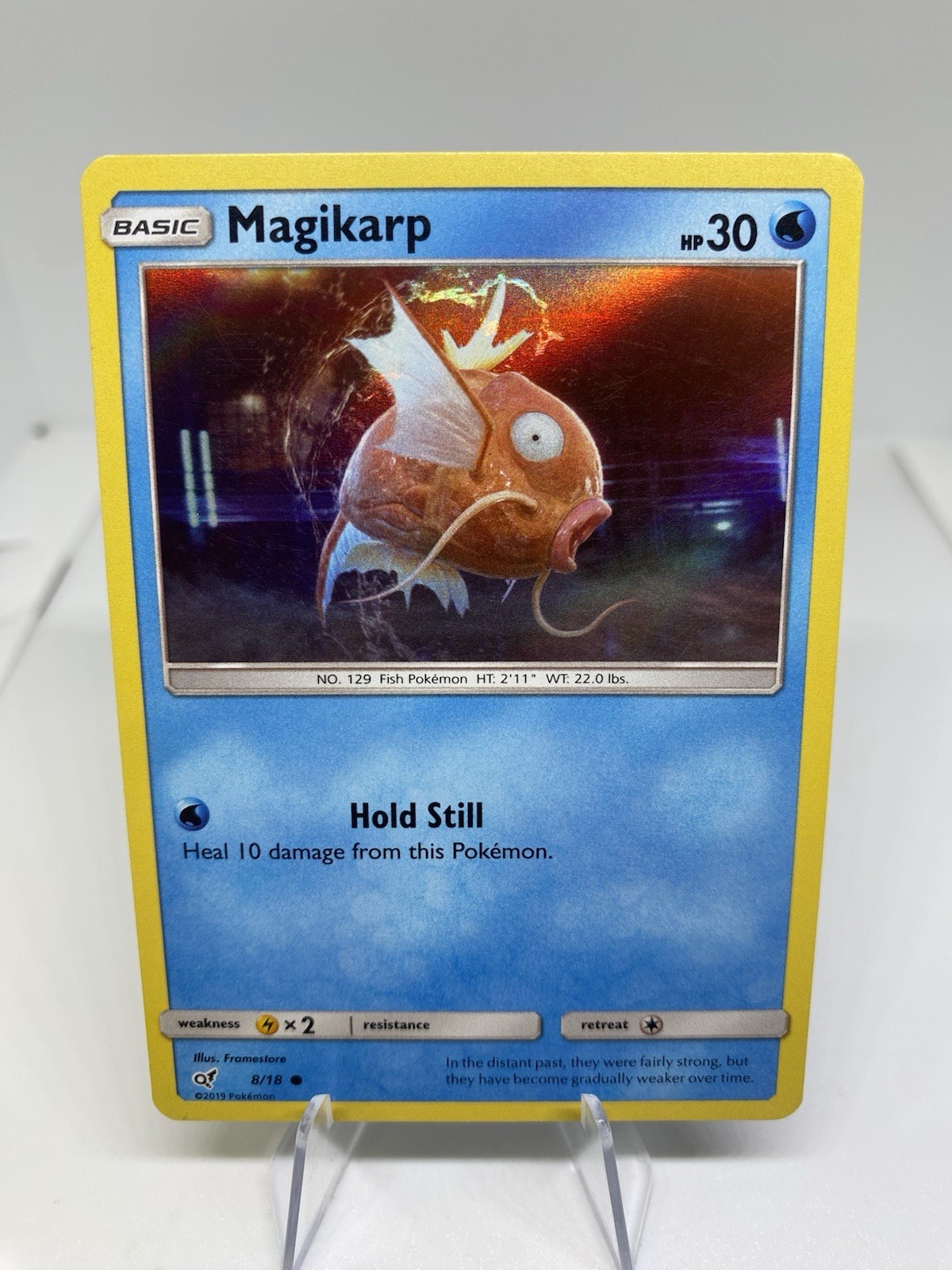 MAGIKARP 8/18 DETECTIVE PIKACHU POKEMON (HOLO COMMON, NM)