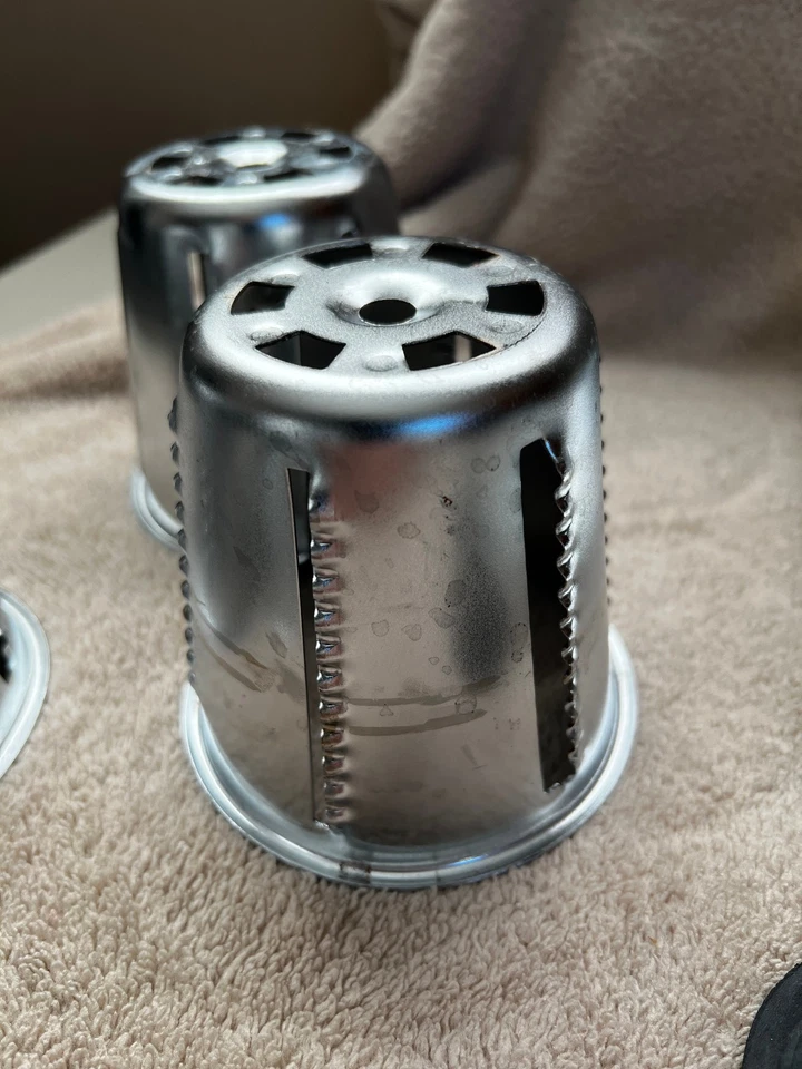 Trituradora procesadora de alimentos Saladmaster vintage con 5 conos - Hecha en EE. UU. Foto 4 de 4