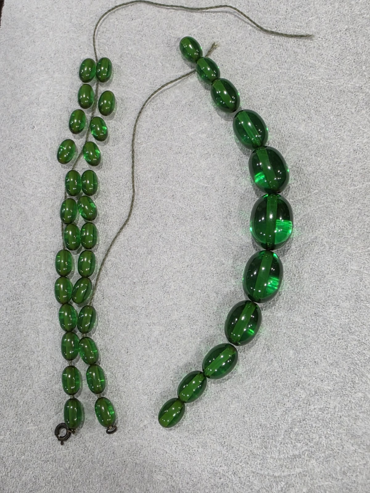 Emerald Green Clear Translucent Tested Bakelite P… - image 1