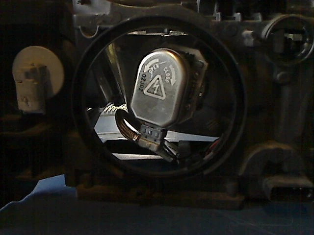 Scheinwerfer Links Xenon Renault 8200163325 G Laguna Grandtour 1.9 dCi - Bild 4 von 4