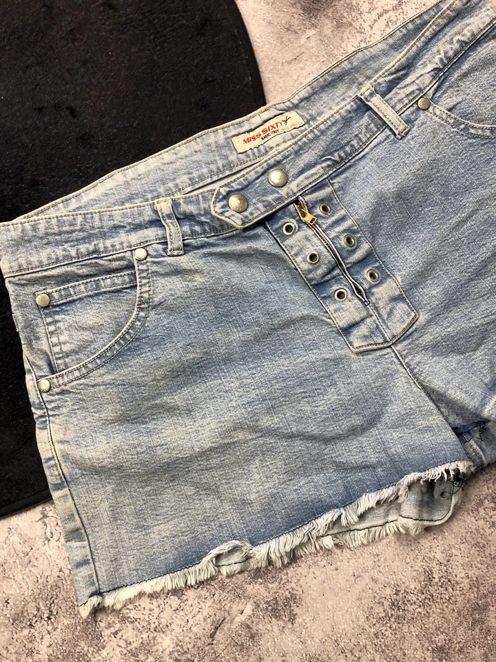 Mini pantalones cortos vaqueros vintage Miss Sixty Y2K ropa de calle vanguardista  Foto 3 de 4