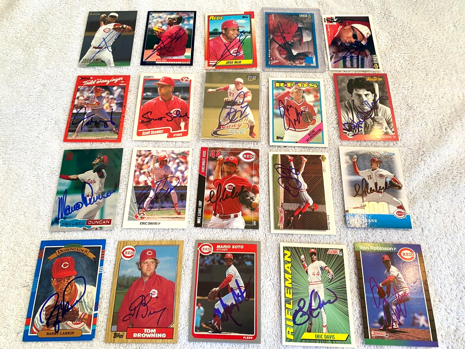 (Lot of 20) Signed Eric Davis, Barry Larkin, Tom Browning, Reds Baseball Card(s)