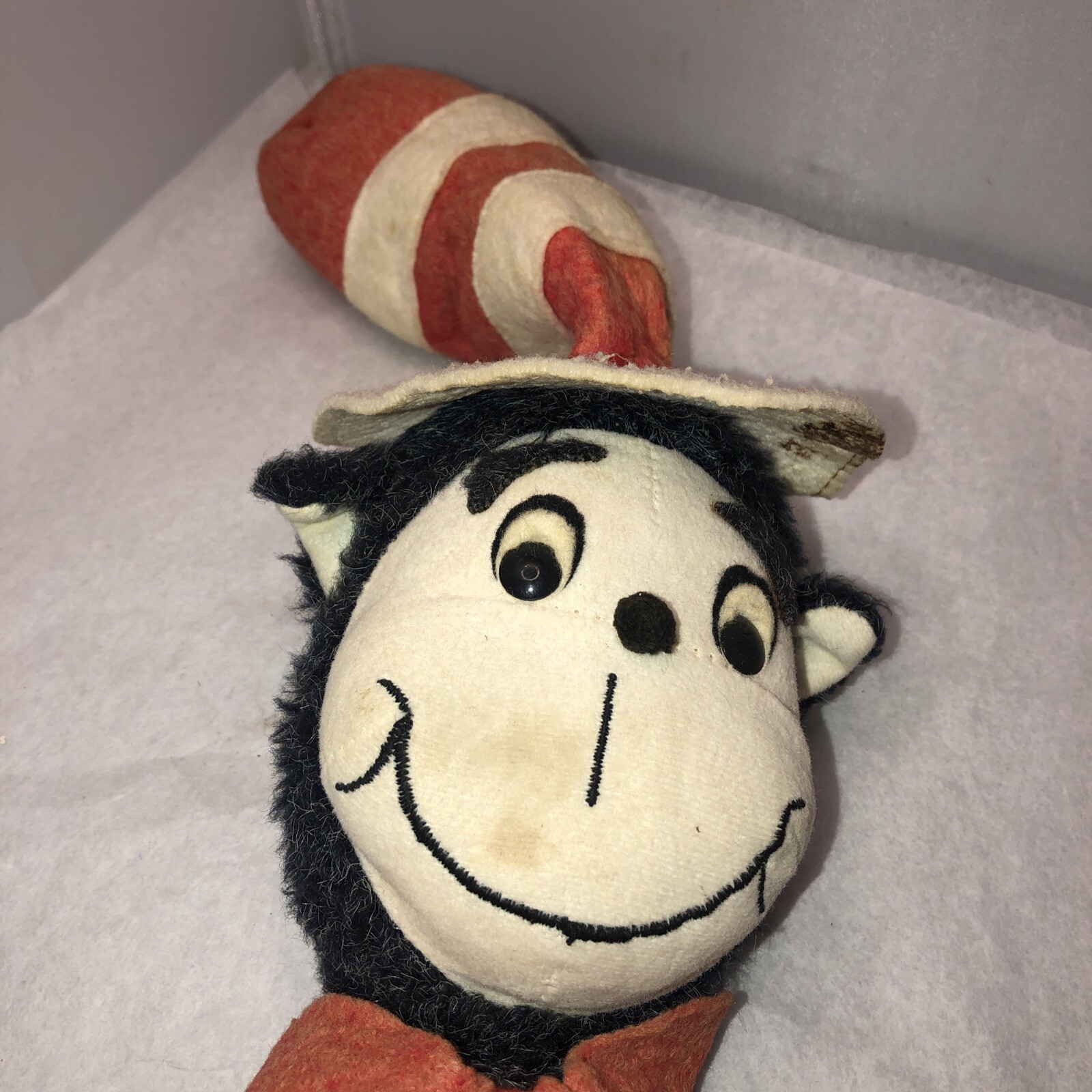 Giocattolo coccole vintage anni '70 Dr. Seuss gatto con cappello di Douglas Keene Nh