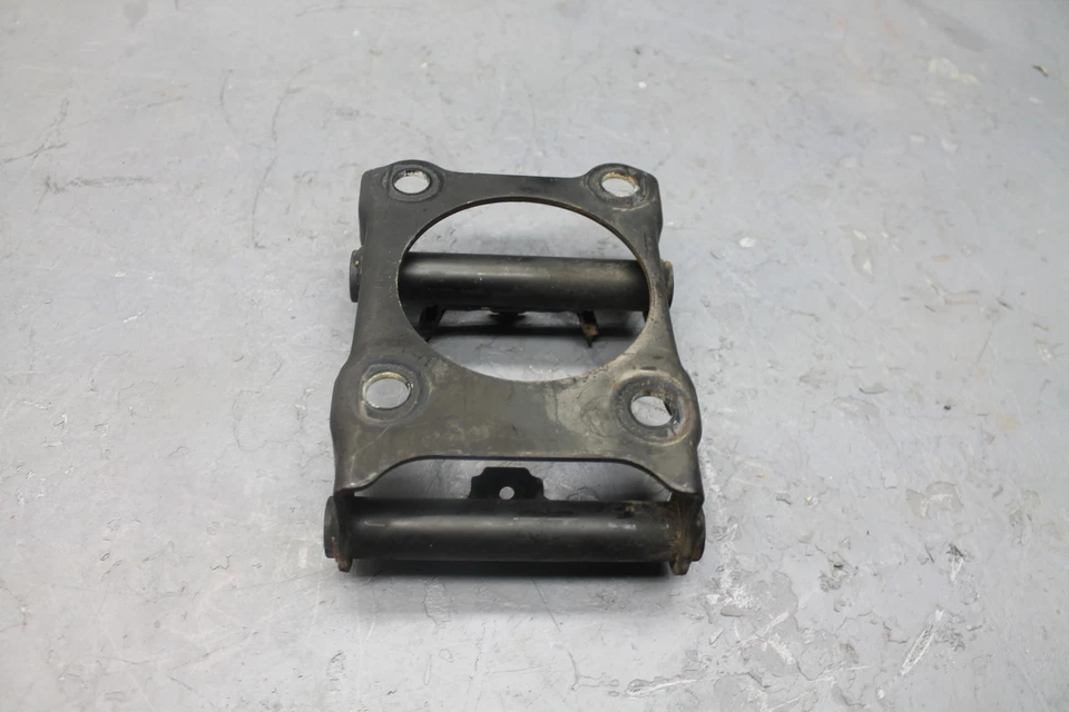 1986 YAMAHA VIRAGO 700 ENGINE MOTOR MOUNT STAY BRACKETS - Image 2 of 4