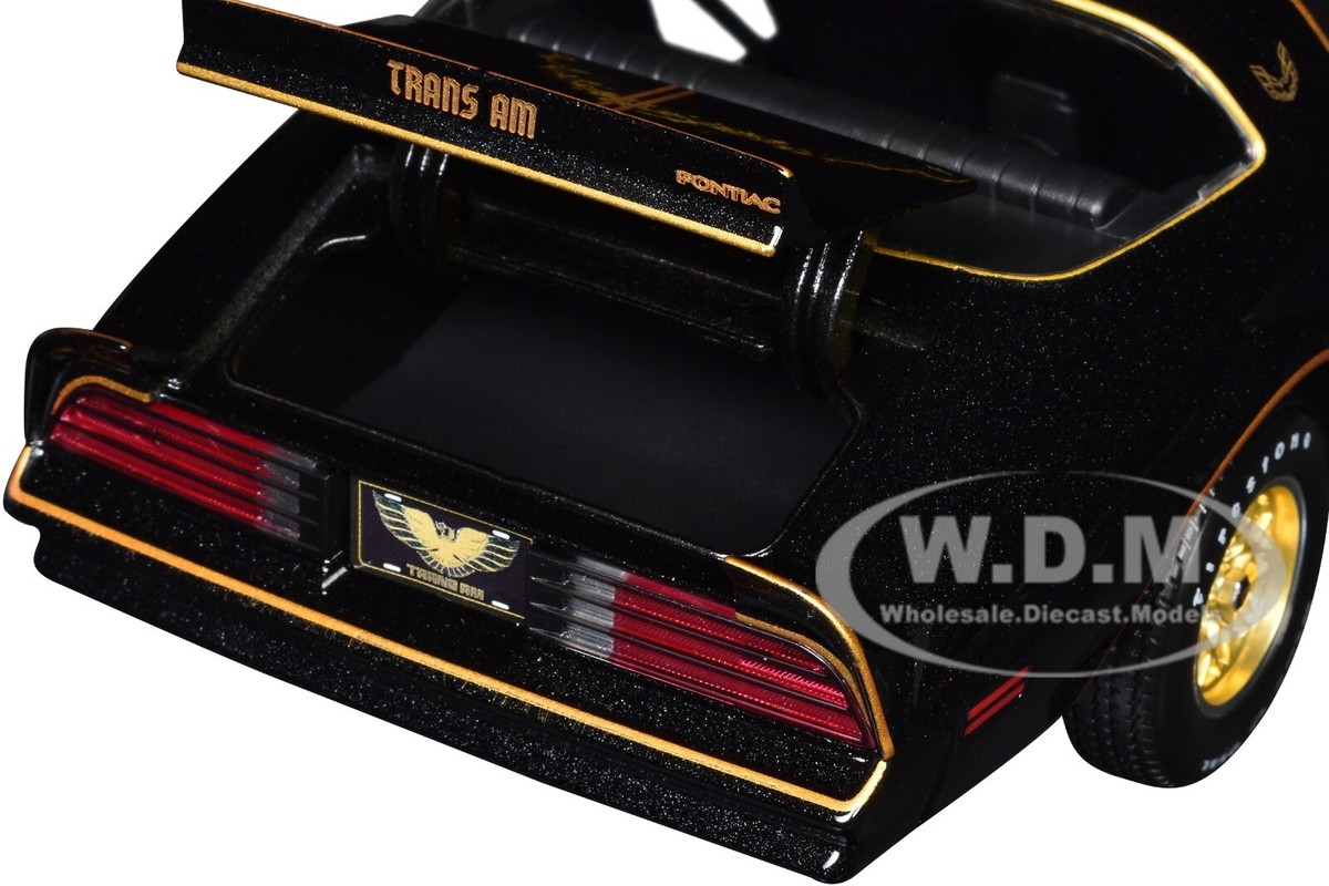 ポンティアックTrans Am 1/18 Auto World 1:18 Diecast 1973 Pontiac Firebird TA