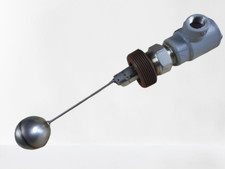 FLOAT SWITCH DWYER MODEL LASS-300-B2SC EXPLOSION PROOF HORIZONTALLY MOUNTED 2-1/