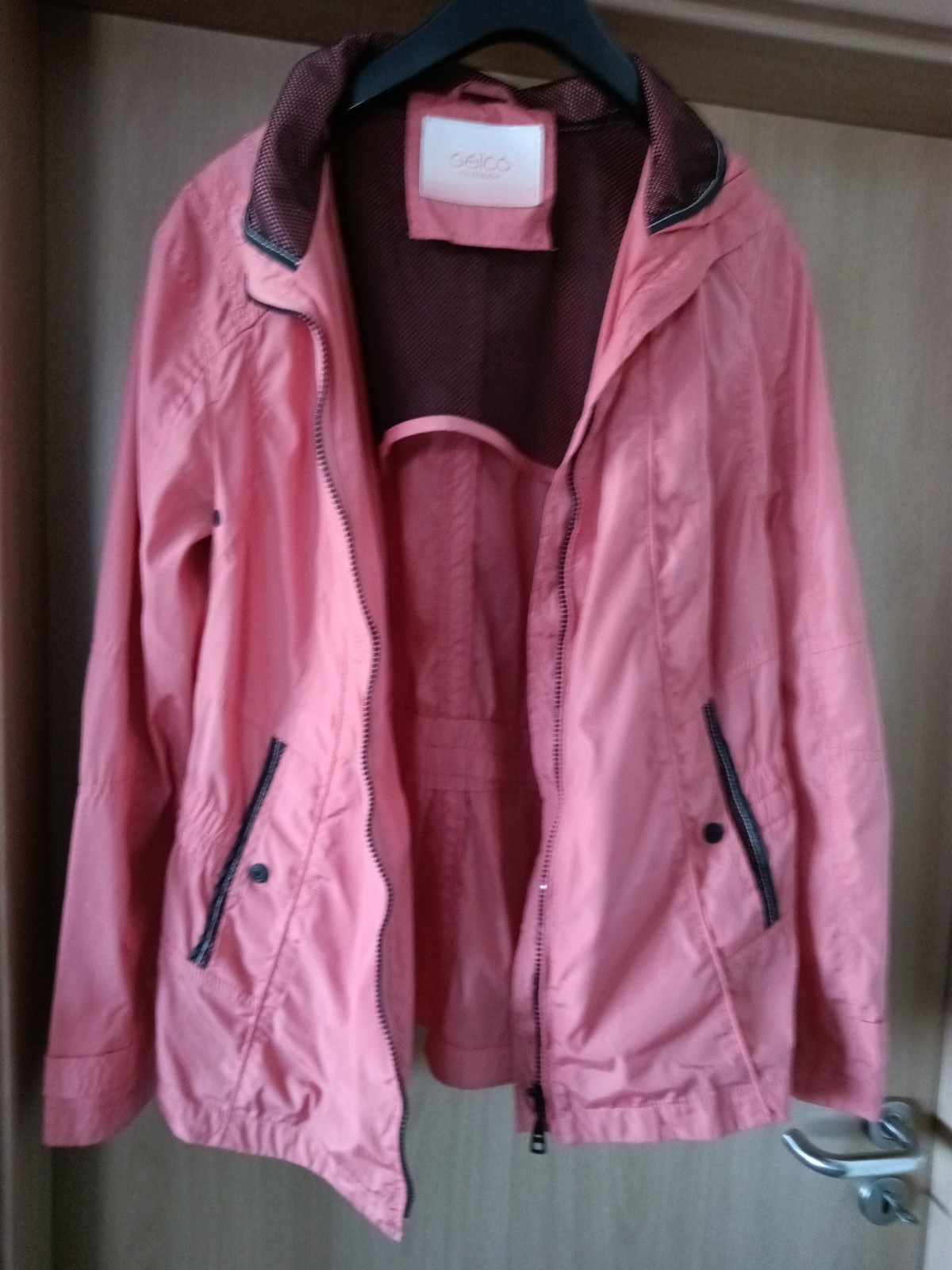 Bild 3 von 6