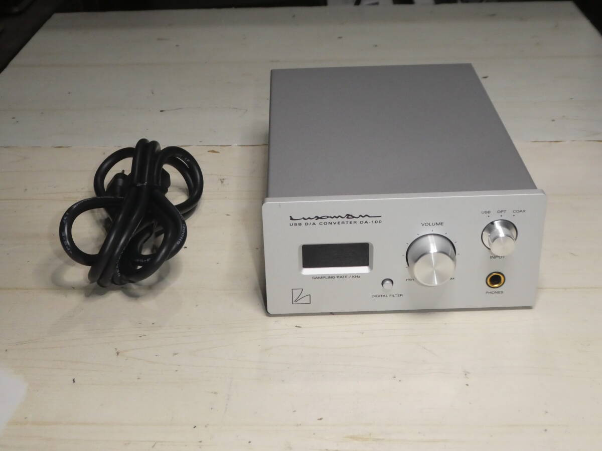 ラックスマン LUXMAN DA-100 USB D/A CONVERTER LUXMAN DA-100 USB D/A Converter Headphone Amplifier w/ Cable