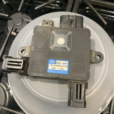 2006 - 2012 Kia Sedona 3.8L Radiator Fan Control Module  OEM   25385-4D900