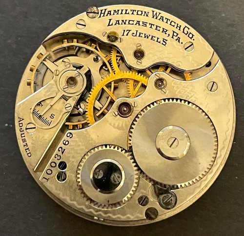 Antique 1913 Hamilton Grade 974 Pocket Watch Movement Ticks Balance 16s 17j USA