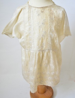Exquisites Spitzen Baby Kleid verziert Taufe Party große Puppe bestickt Spitze