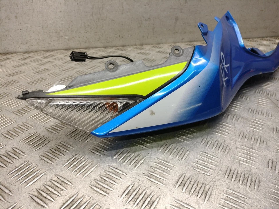 2015 SUZUKI GSXR 1000 L5 XR GSXR 1000 AL5 ABS RIGHT SIDE PANEL - Image 2 of 4