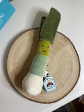 Jellycat I Am Vivacious Leek vegetable BNWT Retired UK seller + dust bag