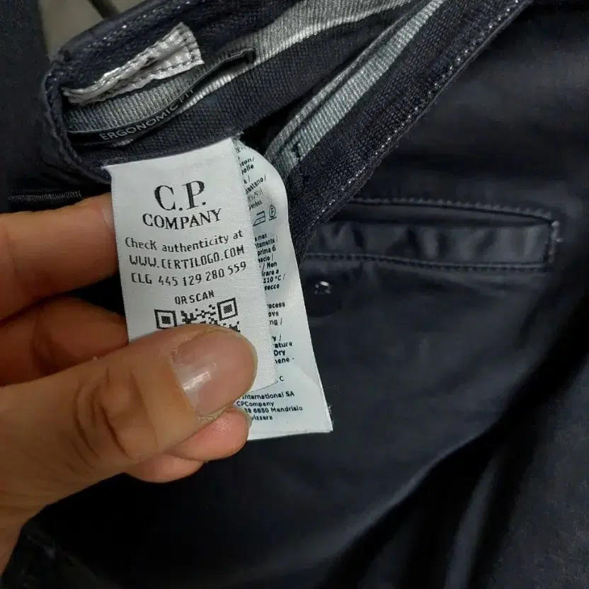 CP Company Black Cargo Pants 46 / 30 Inch Waist thumbnail 8